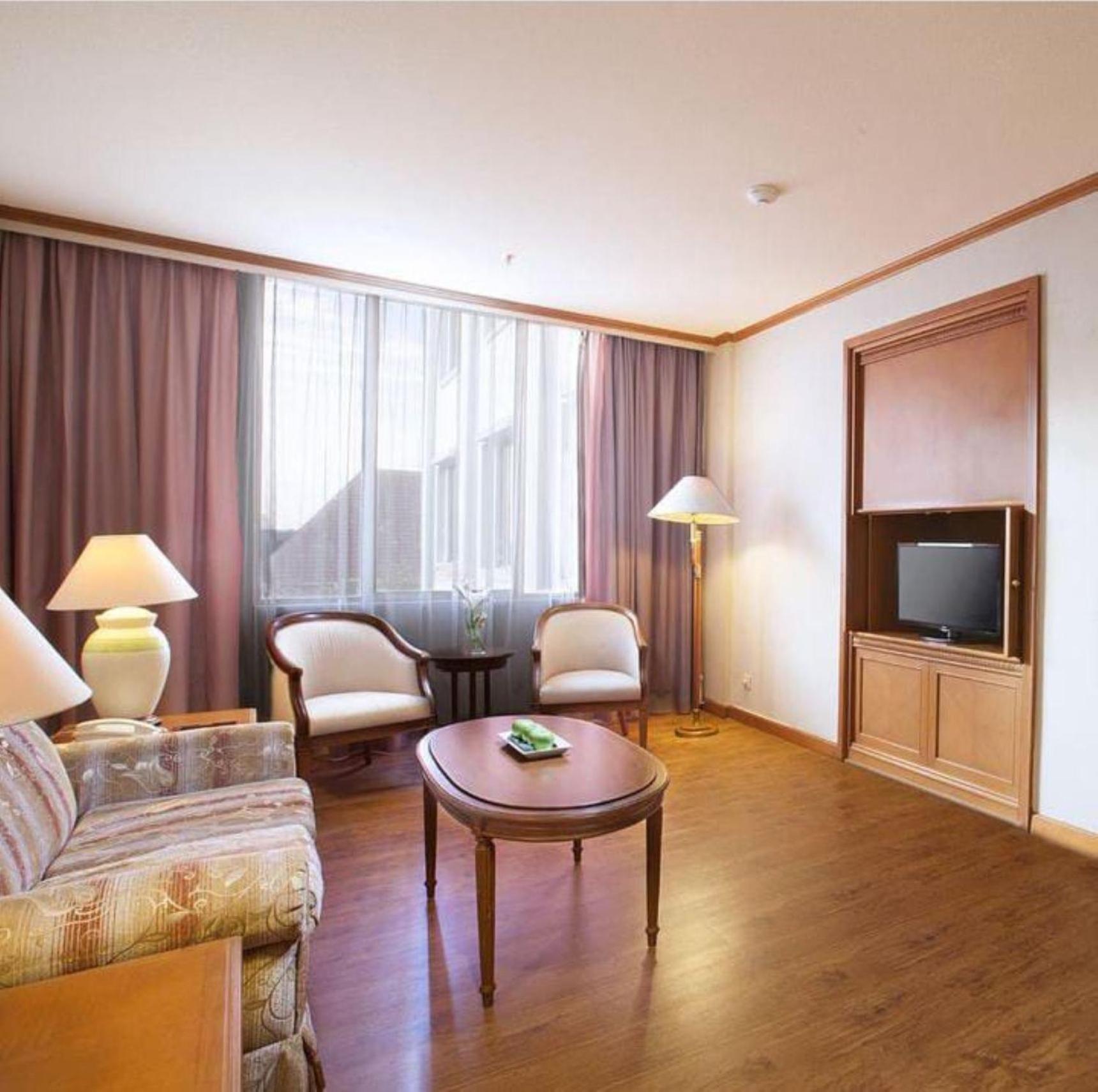 Hotel Sahid Jaya Solo Exterior foto