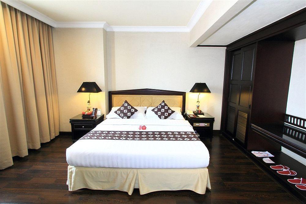 Hotel Sahid Jaya Solo Exterior foto
